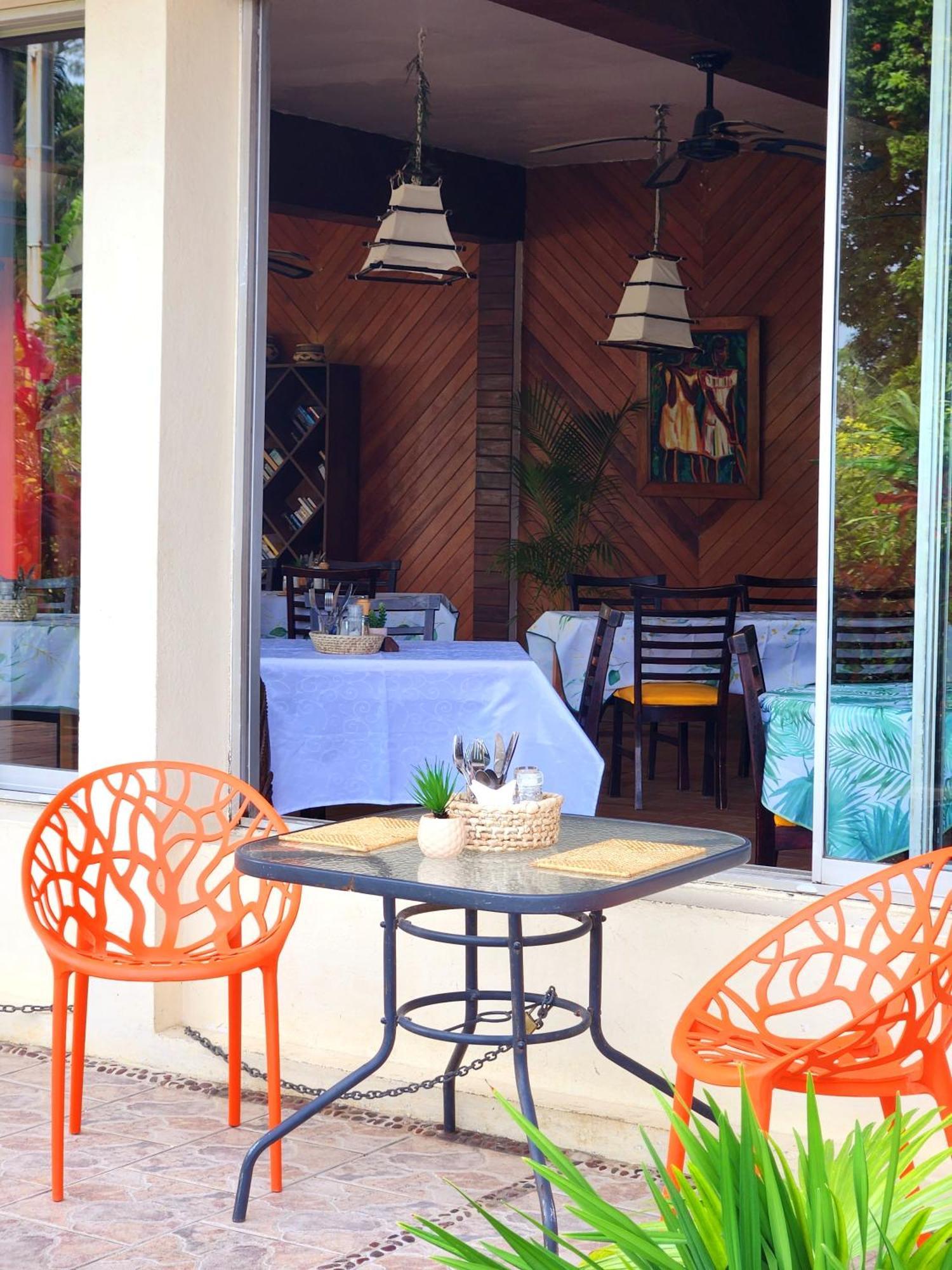 Hotel Santo Vanuatu 루간빌 외부 사진